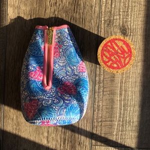 Lilly Pulitzer carafe sleeve and top